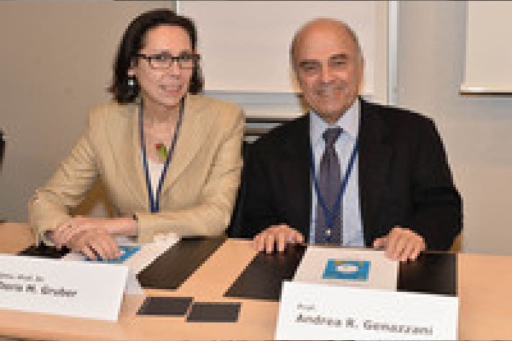 Univ. Prof. Dr. Andrea R. Genazzani und Dr. D.Gruber; Menopause-Andropause-Anti-Aging Kongress, Wien 2015; © Willi Denk